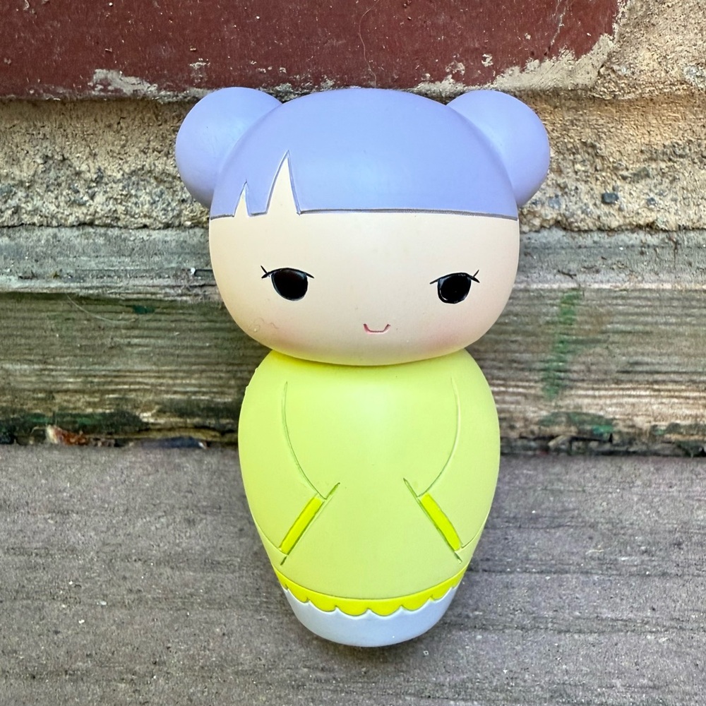 Papillon Momiji Figurine from 2007 Joanna Zhou Collection NIB